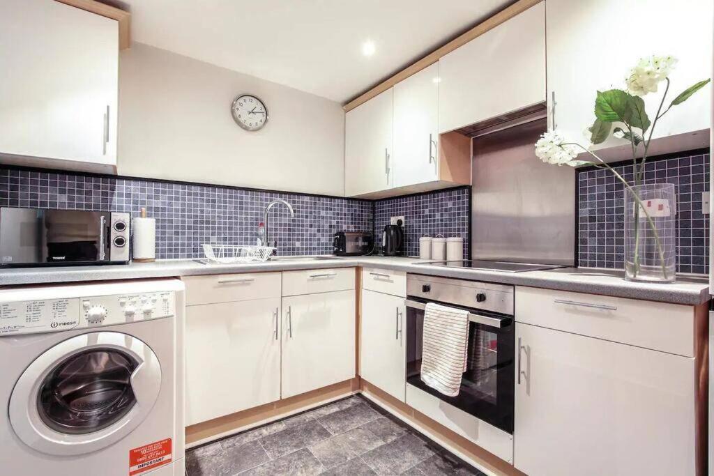 Stunning Mezzanine In The Heart Of Liverpool! Apartment *